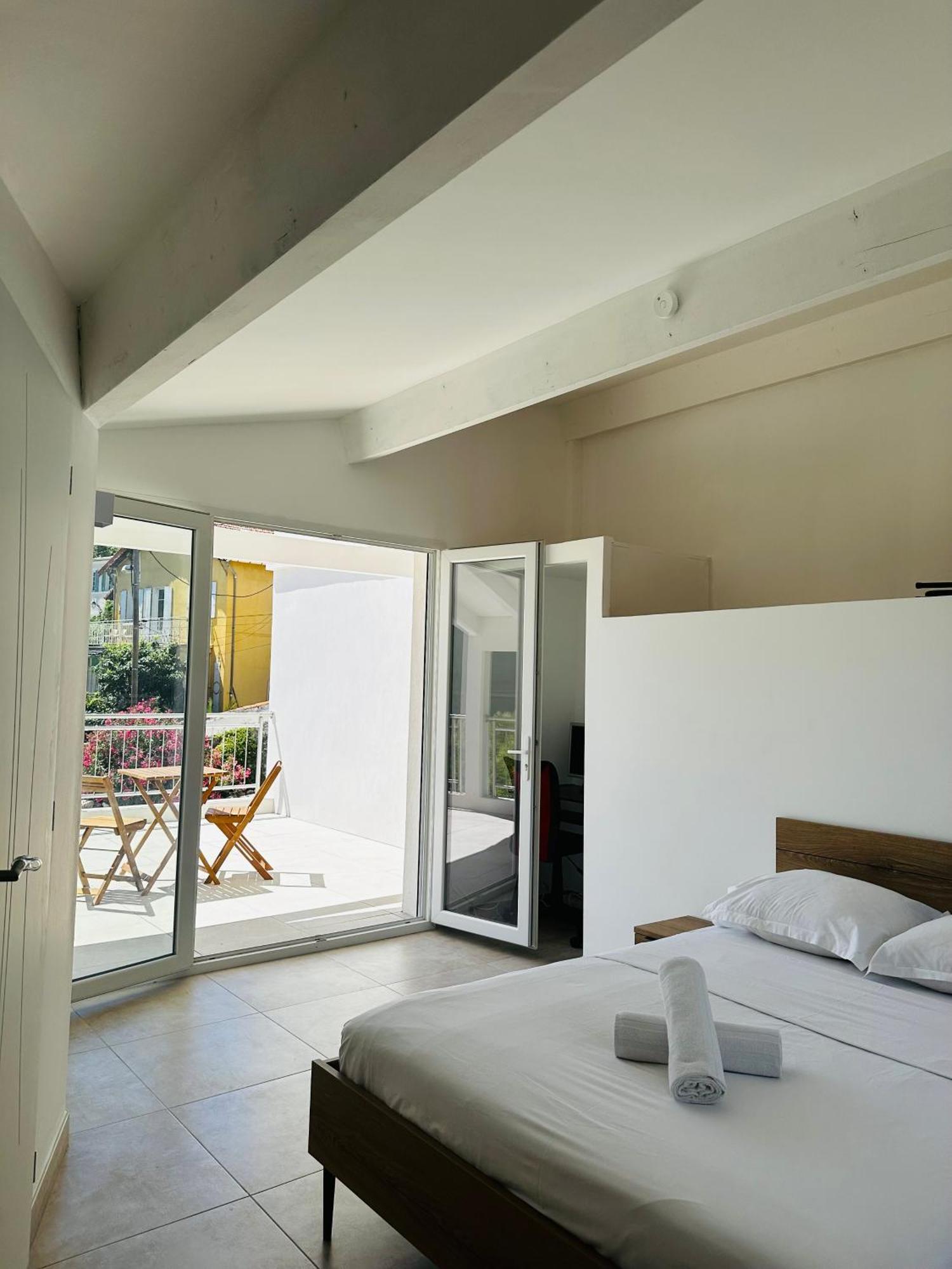 Villa Les Luxueuses Terrasses Du Roucas Marseilles Exterior foto
