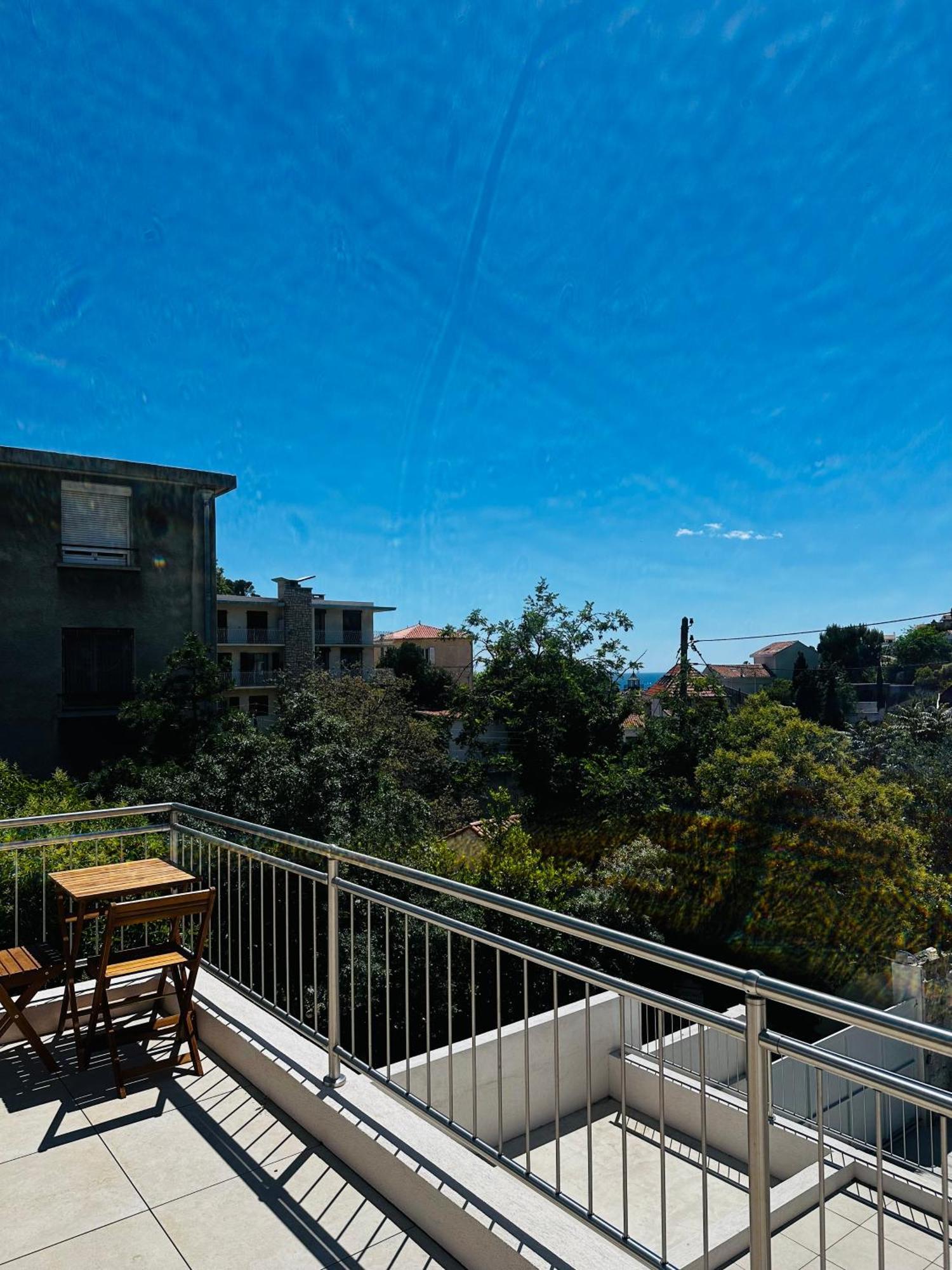Villa Les Luxueuses Terrasses Du Roucas Marseilles Exterior foto